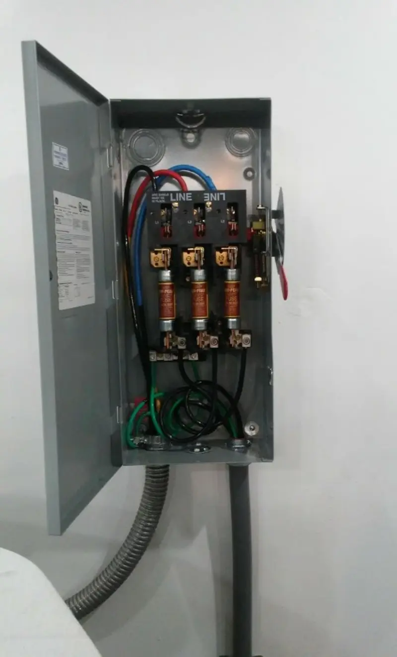 Three-phase disconnect switch installed for Electrical Wiring & Rewiring in Little River